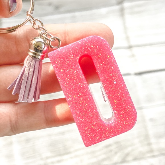 D initial keychain - Picture 2 of 2